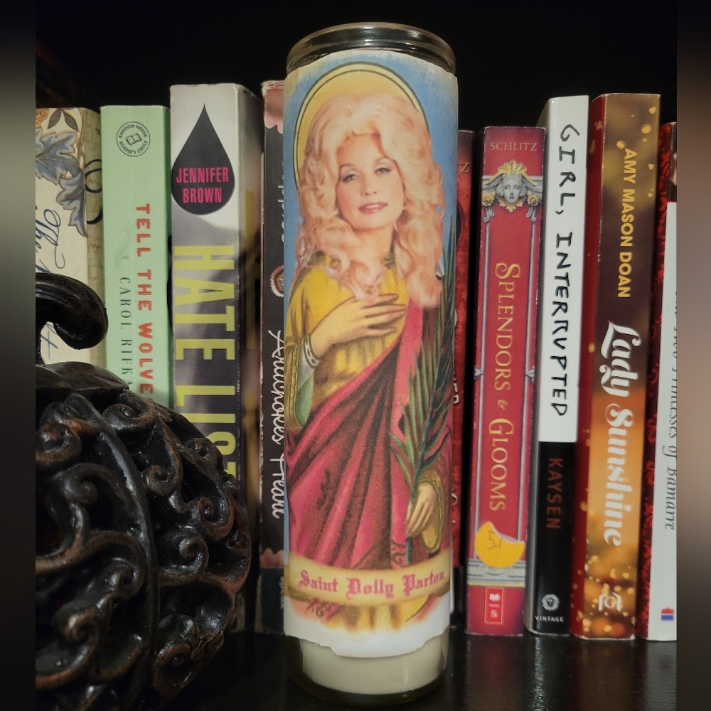 Dolly Parton prayer candle, white